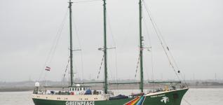 Rainbow_Warrior_-_Greenpeace_ship