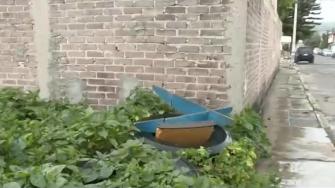 Vecinos de la colonia Jardín, en Valle de Chalco, encontraron a un recién nacido dentro de una bolsa azul abandonada en un terreno baldío. El hallazgo ocurrió tras escuchar ruidos extraños en la zona. El bebé fue rescatado con vida por autoridades.