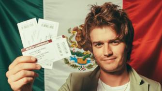 ¡Joe Keery viene a México como DJO!