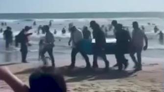 Un grupo de bañistas en Playa El Caimanero, Sinaloa, fue captado usando un ataúd como hielera para bebidas, generando sorpresa y risas entre los asistentes.