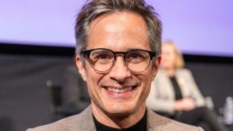 Gael García enfrenta a fan en pleno restaurante tras ser grabado sin su consentimiento