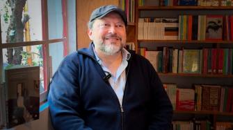 Cómo se construye una ficción: Martín Solares y el oficio de escribir