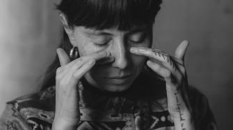 Libros para atravesar la noche: Diana Obando y las fronteras de la consciencia