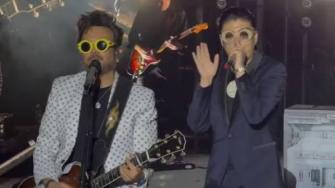 Aleks Syntek y Dani Flow se presentan juntos en el escenario