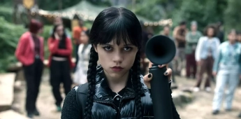 Jenna Ortega como Merlina Addams.