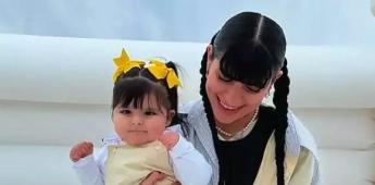 Cazzu y su hija Inti