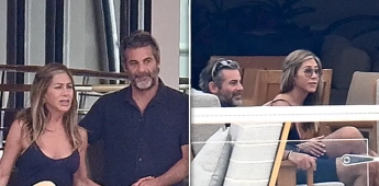 Jennifer Aniston y Jim Curtis: romance zen tras escapada en yate e interacciones en redes