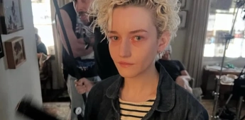 Julia Garner impresiona con el gran parecido con Madonna