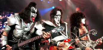 Muere Ace Frehley, guitarrista original y fundador de la banda KISS