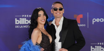Kenia Os y Peso Pluma en los premios Billboard