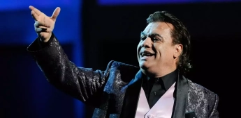 Juan Gabriel logró romper varios récords durante su carrera, desde tener el concierto más largo, hasta ser el compositor con más canciones.