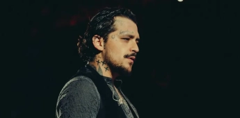 Christian Nodal rompió con su disquera para unirse a Sony