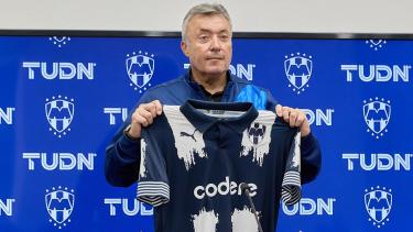 ¿Por qué Domenec Torrent rota tanto a sus jugadores?