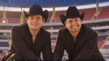 Julion Alvarez y Alfredo Olivas