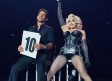 Madonna sube a Alberto Guerra al escenario en México