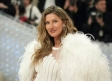 Gisele Bündchen le da la bienvenida a su tercer bebé, el primero con su novio