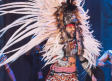 ECHANDO CHISPA: Eduin Caz se vistió de Rey Azteca para su concierto en la CDMX
