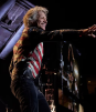 Bon Jovi da 'palomazo' en bar de Cabo San Lucas y desata furor