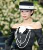 DNews: Jennie en la MET GALA