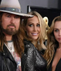 ¿Miley Cyrus tiene problemas con sus papás? La cantante aclara todo