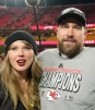 ¿Se casaron en secreto? El sobre que reaviva rumores de boda entre Taylor Swift y Travis Kelce