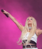 Kesha enciende Chicago y celebra su libertad artística con tour impactante