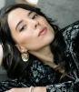 Majo Aguilar provoca debate al invitar a un fan al escenario… y después “correrlo”