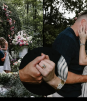 Taylor Swift y Travis Kelce anuncian su compromiso con fotos adorables